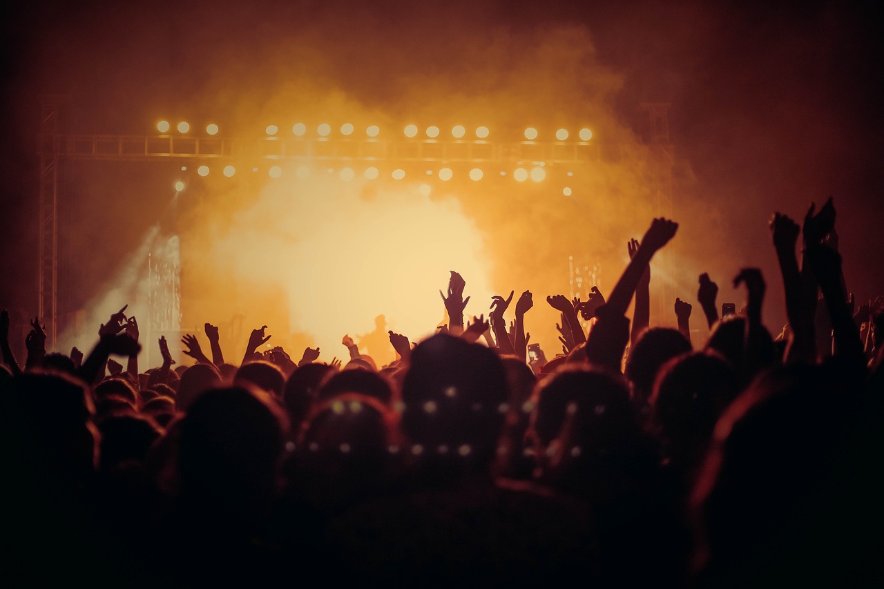 LIVE STAGE PRODUCTION